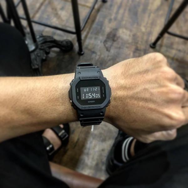CASI-O G-SHOCK DW5600BB